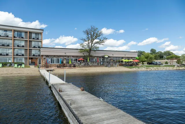 Holiday Inn Detroit Lakes - Lakefront by IHG