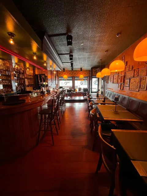 Trente Trois Tours - La Louvière