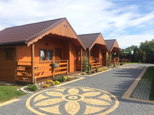 Domki i Pokoje u Asi