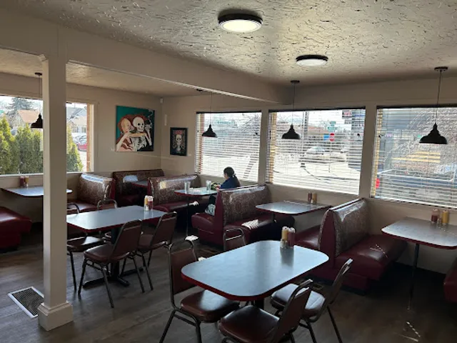 Zozo's Sandwich House