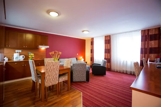 City Home Budapest Condominium