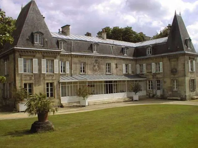Chambres/ Gite Château Roberville