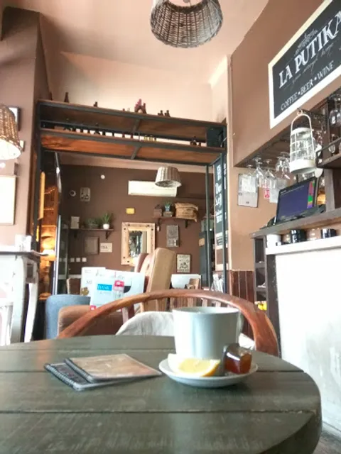 La Putika cafe
