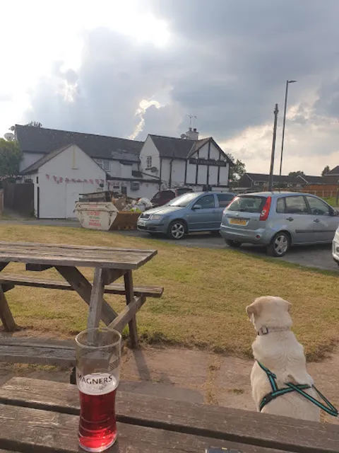 Barons Cross Inn and Campsite