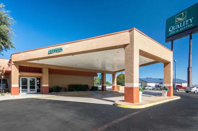 Texas Inn & Suites-Denton