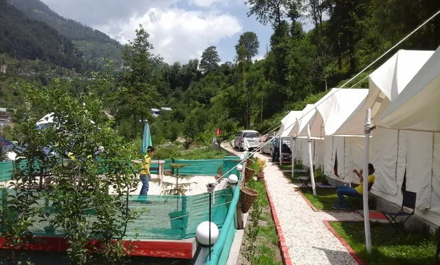 Royal Camping & Cafe