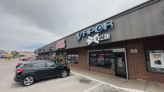 Red Star Vapor & Smoke