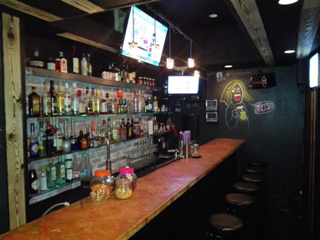 Moonshine Karaoke Bar