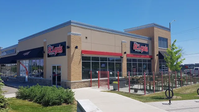 St. Louis Bar & Grill