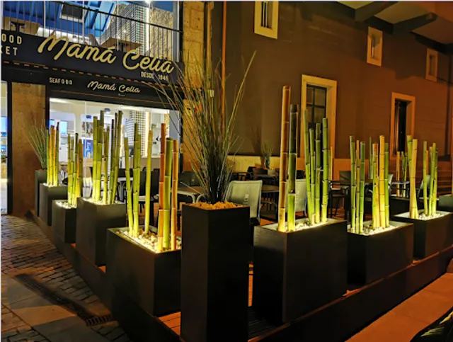 Mamá Celia Restaurantes