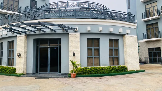 Mont Kalm Hotel And Suites.