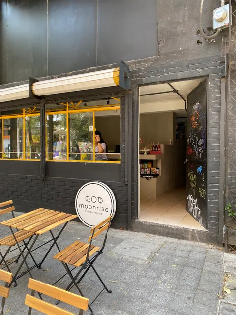 Moonrise Comida Vegana