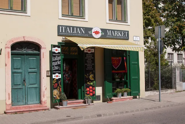 Italian Market Győr