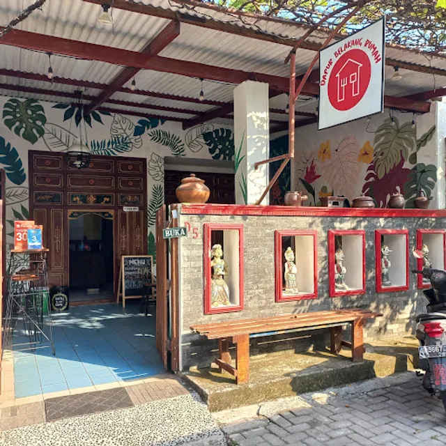 Dapur Belakang Rumah