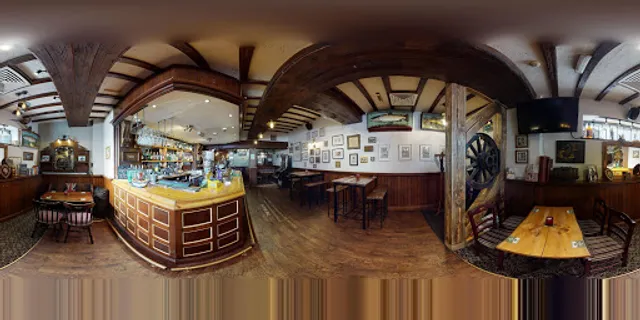 The Vaults Real Ale Bar (dog friendly)