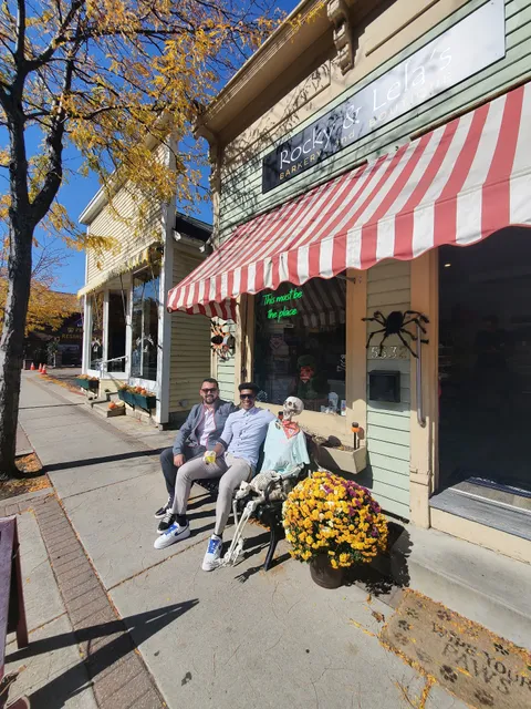 Rocky & Lela's Barkery and Boutique