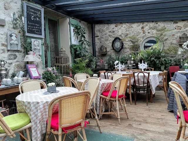 The Reveries in the Teapot