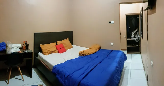 RedDoorz Syariah near Siloam Hospitals Bulak Kapal