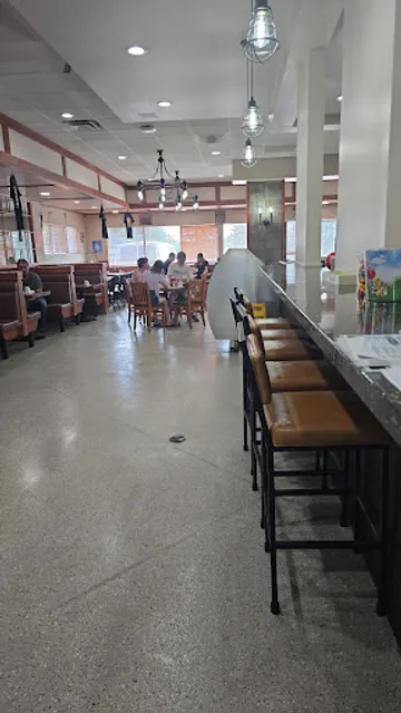 Brothers Restaurant & Lounge