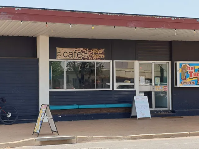Cafe 22 (previously The Tucka Shack)
