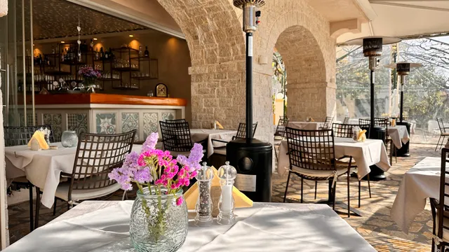 Sebastian's Family Hotel & Taverna