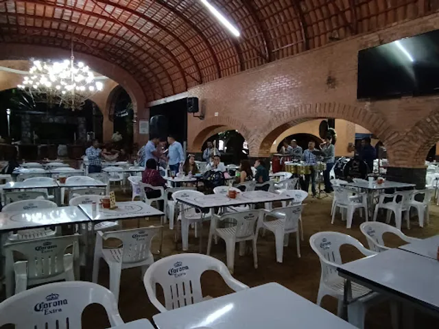 El Alazan y el Rosillo