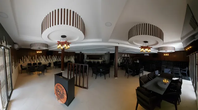 LEO’S PUB AND GRILL RESTAURANT