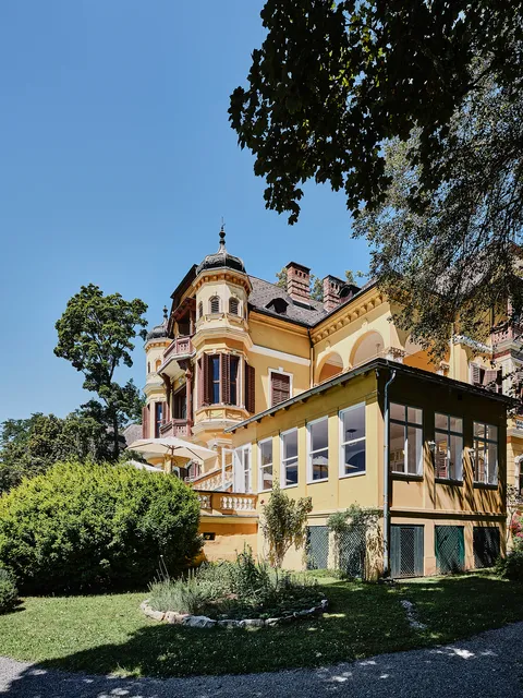 Villa Miralago
