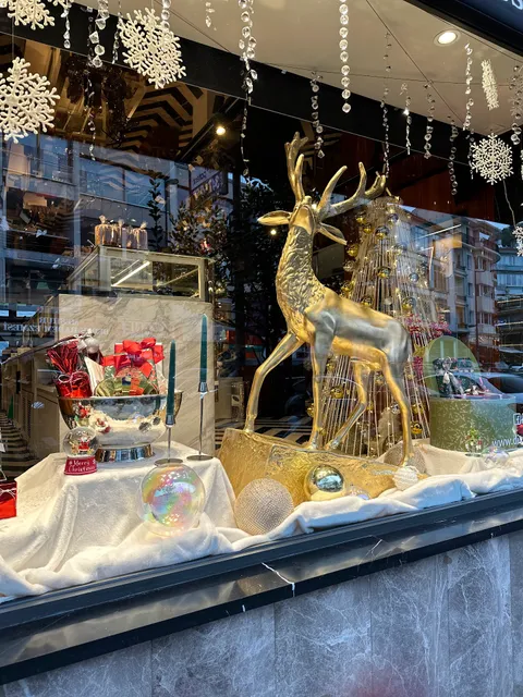 Divan Brasserie Bebek