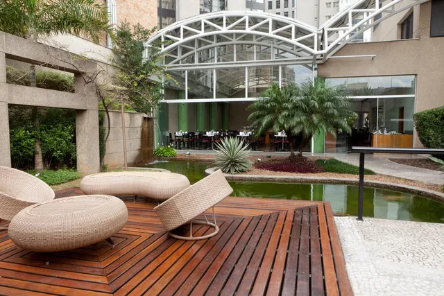 Estanplaza International