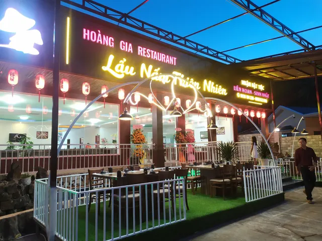 Lẩu nấm thiên nhiên Hoàng Gia Phú Quốc