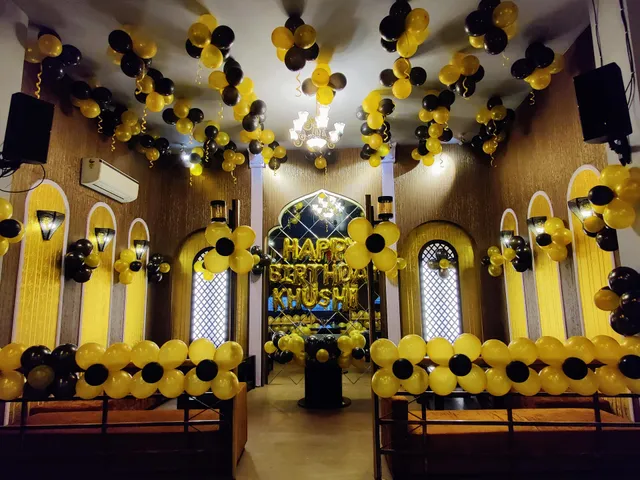 The Emperor view cafe