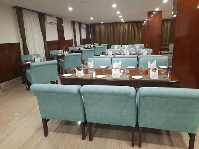 ORCHID AROMA RESTAURANT & LOUNGE