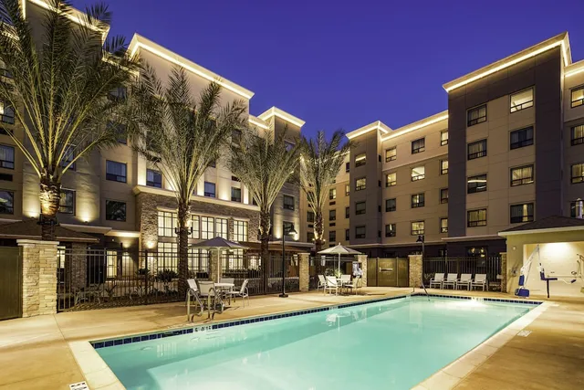 Staybridge Suites Irvine - John Wayne Airport by IHG