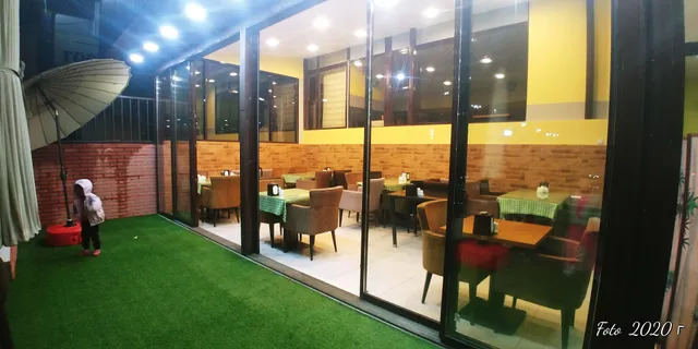 KOCHeRE Patisserie cafe halal