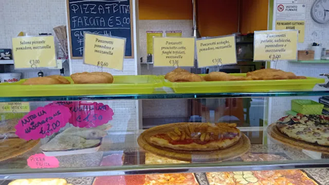 PIZZETTERIA di Pierazzoli Antonella - Pizza al taglio e Fast Food a Faenza