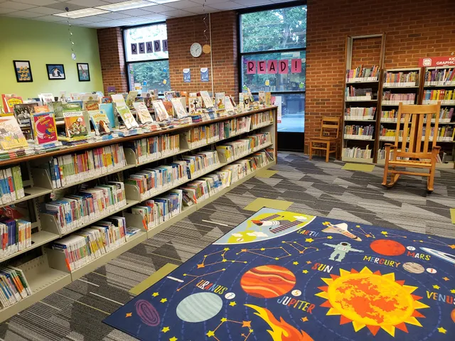 Gwinnett County Public Library - Peachtree Corners Branch