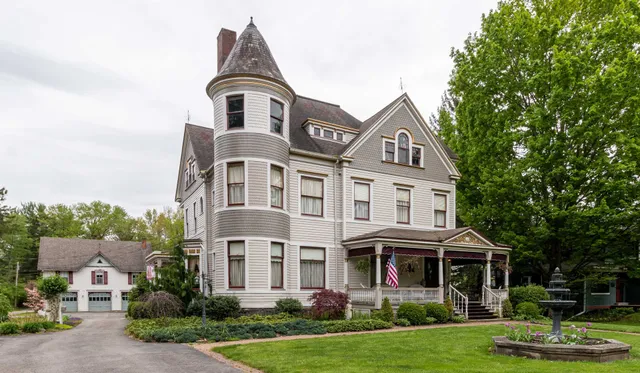 Graham's Crossing Bed & Breakfast