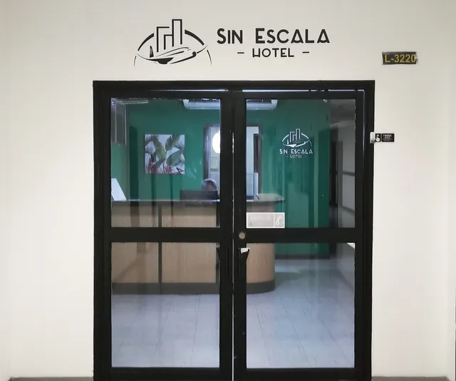 Hotel Sin Escala Aeropuerto