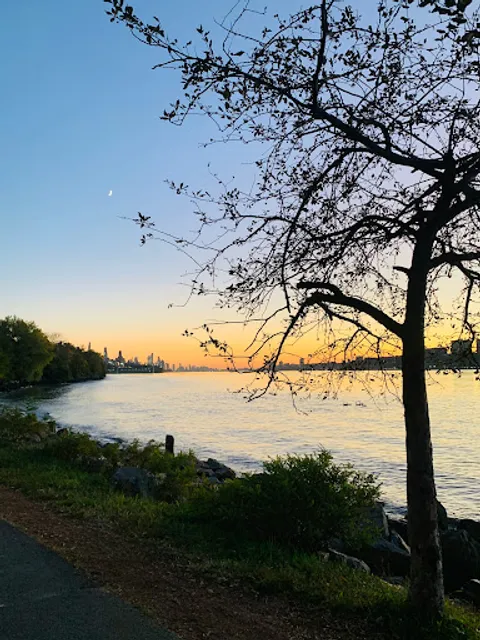 Beach In Fort Washington Park