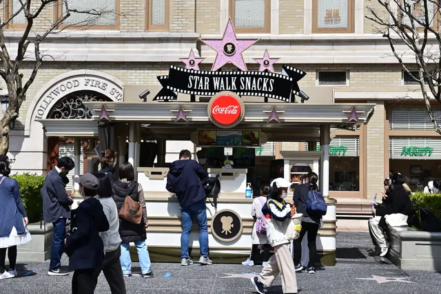 スター・ウォーク・スナック（ハリウッド・ドリーム・ザ・ライド前フードカート）