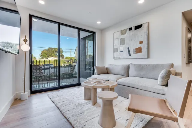 Centinela by Category