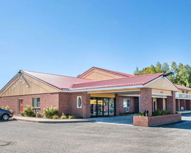 Econo Lodge Cadillac