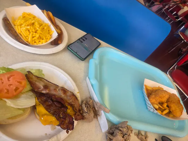 Kahuna's Burgers & Floats