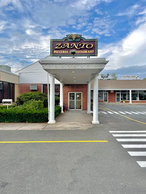 Zanto Restaurant and Bar