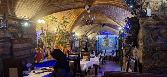 Aryaeiyan Traditional Restaurant
