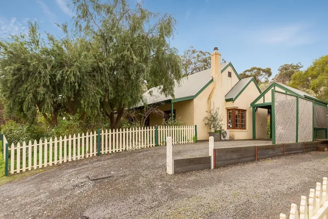 Country Pleasures Bed & Breakfast