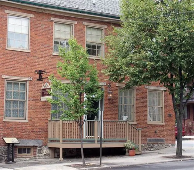 Tillie Pierce House Inn