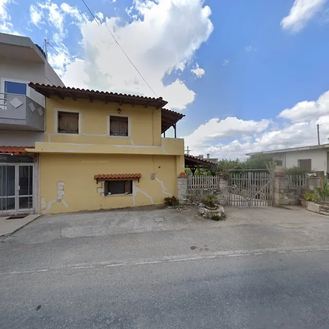 Manolaris All Day Lounge Cafe