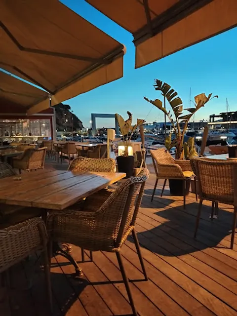 Restaurante La Oca Port Adriano